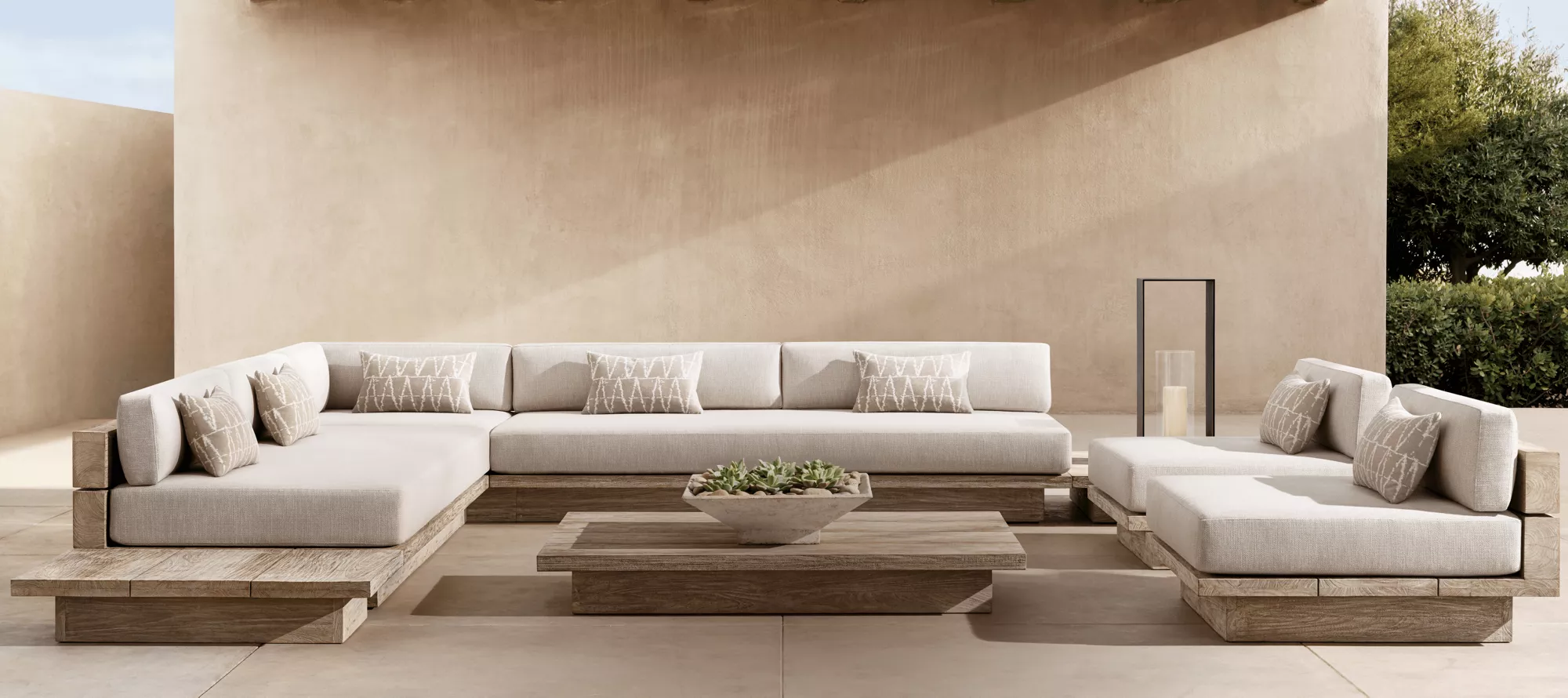 Hotel Guide: Commercial Outdoor Furniture Manufacturer